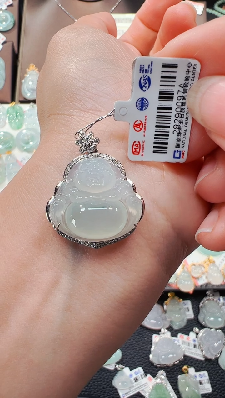 【闪购商品】翡翠吊坠(不含链)18K金镶嵌佛公吊坠97A