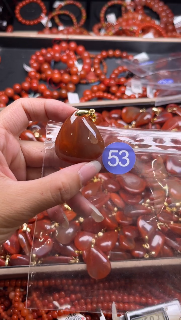 南红玛瑙未镶嵌珠宝奇石53