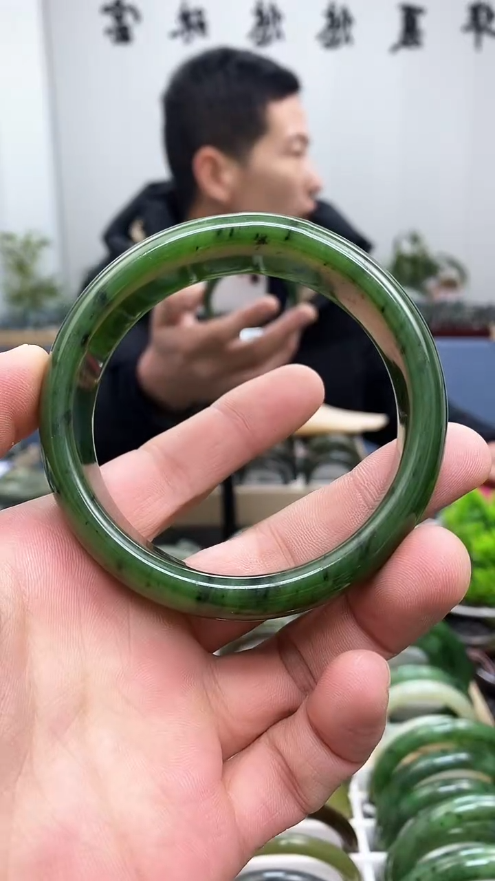 【闪购商品】和田玉手镯未镶嵌1560