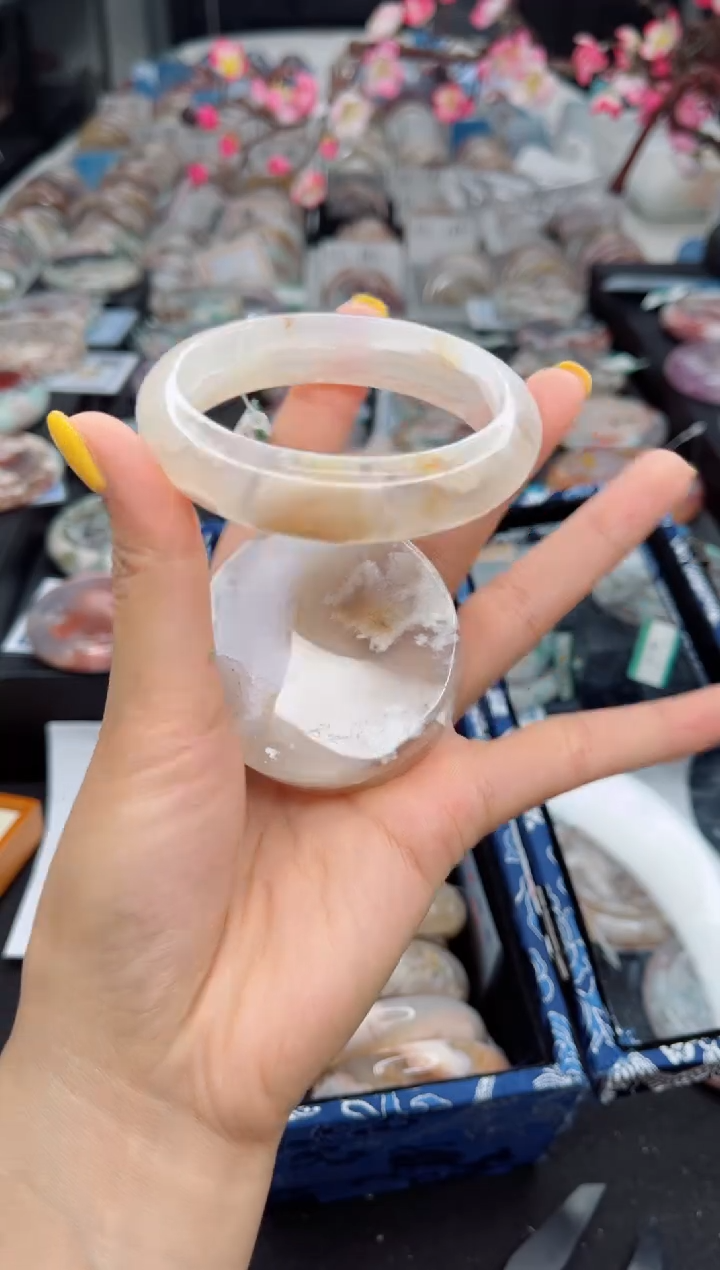 石英质玉未镶嵌手镯56圈口（赠送镯心）1658235