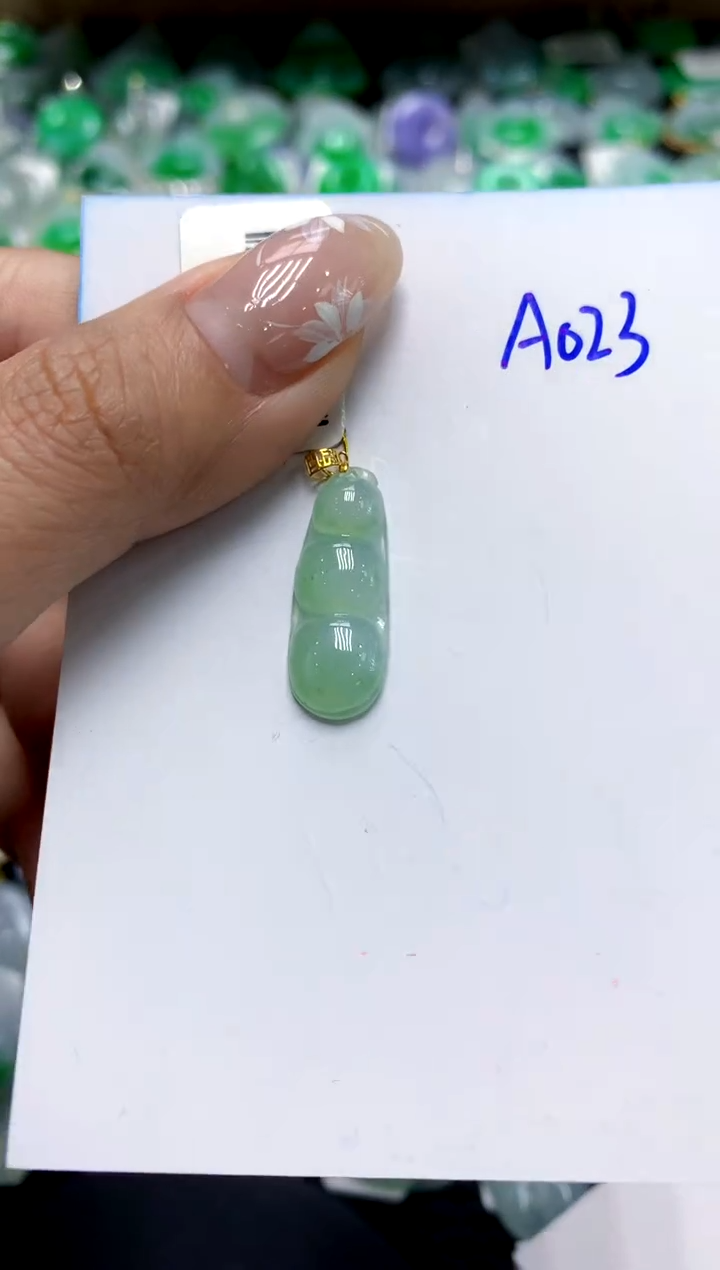 【闪购商品】翡翠颈饰18K金镶嵌111111111111