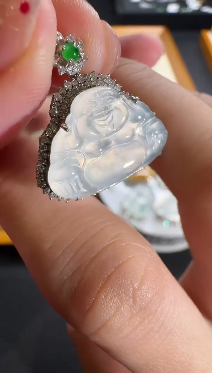 【闪购商品】翡翠吊坠(不含链)18K金镶嵌【源头工厂】钻石镶嵌