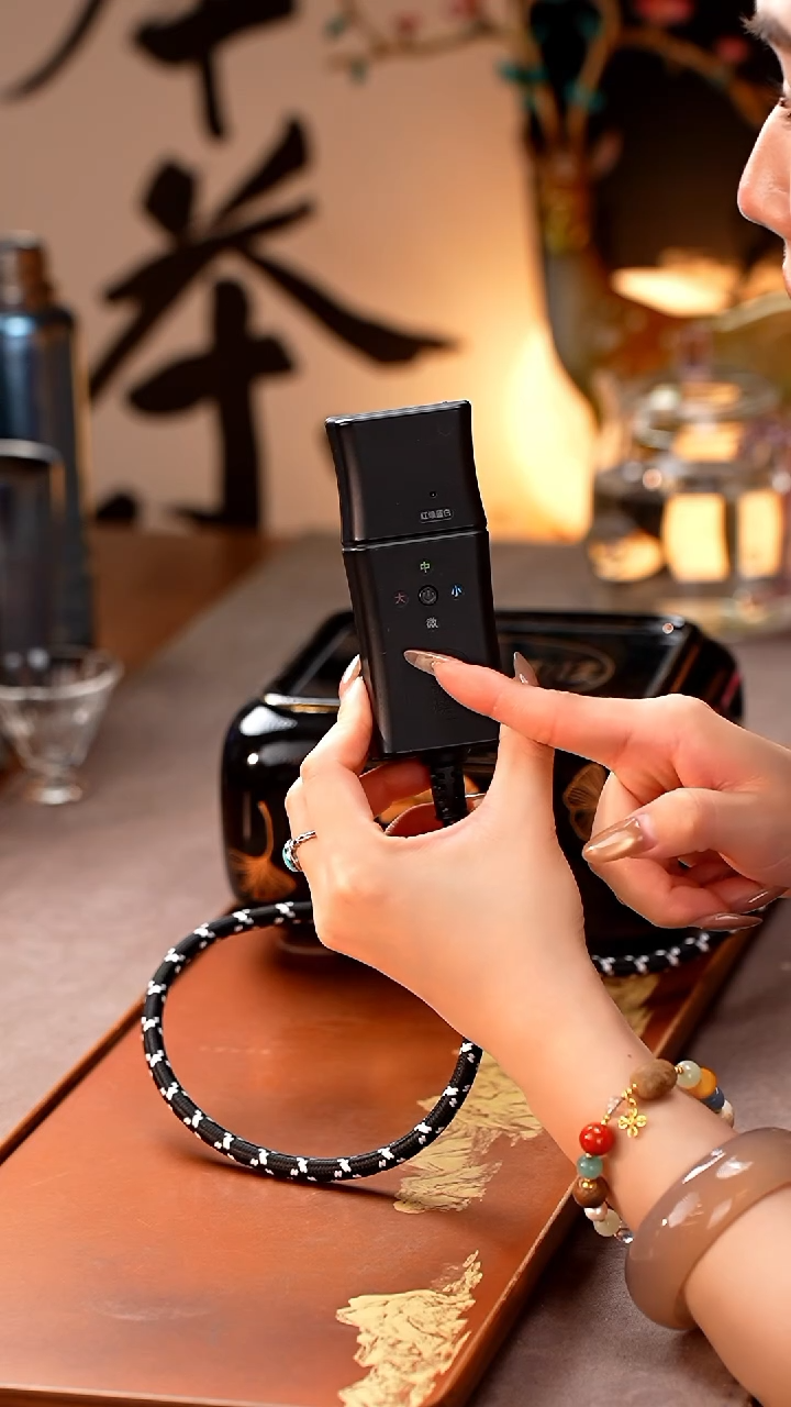 陈*莺歌烧/四方银杏黑底