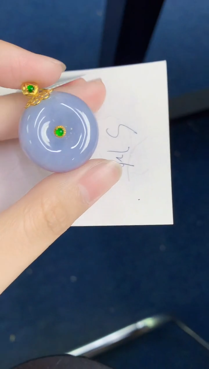 翡翠18K金镶嵌颈饰天然翡翠缅甸A货