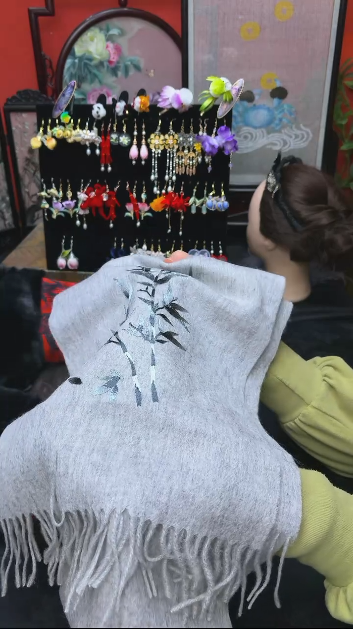 刺绣七*非遗手工绒花饰品