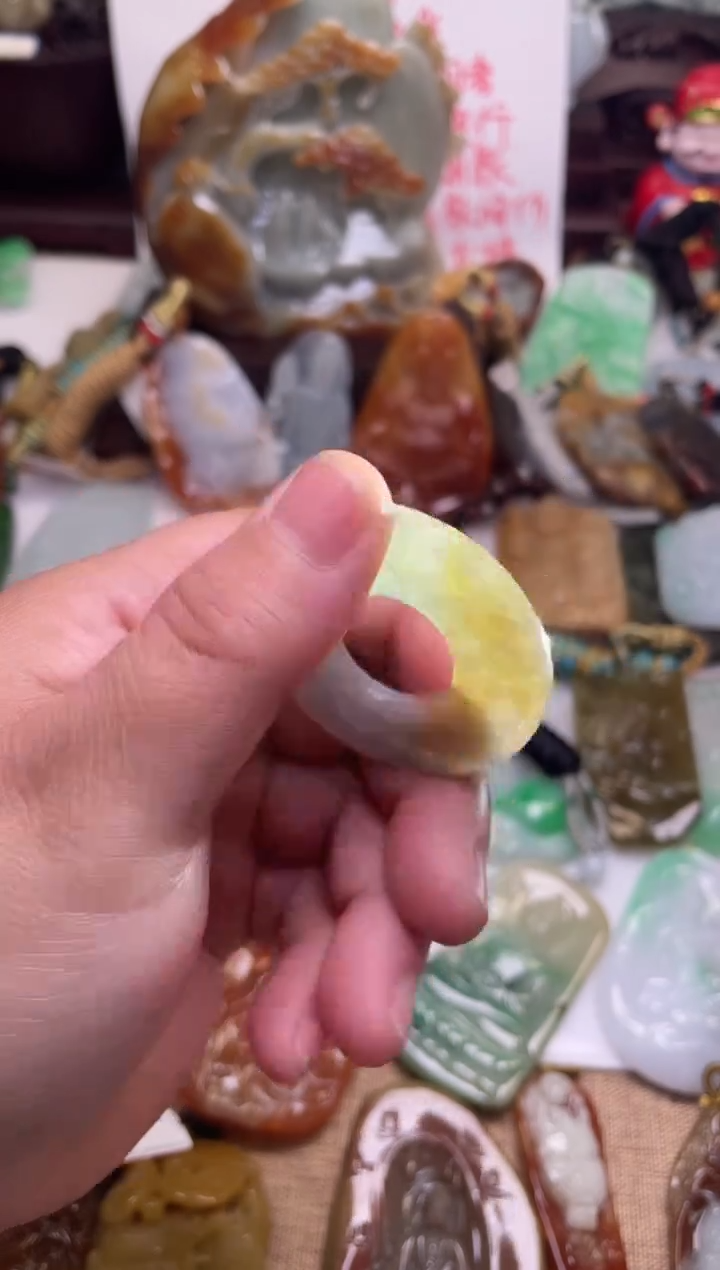 颈饰未镶嵌翡翠扣子