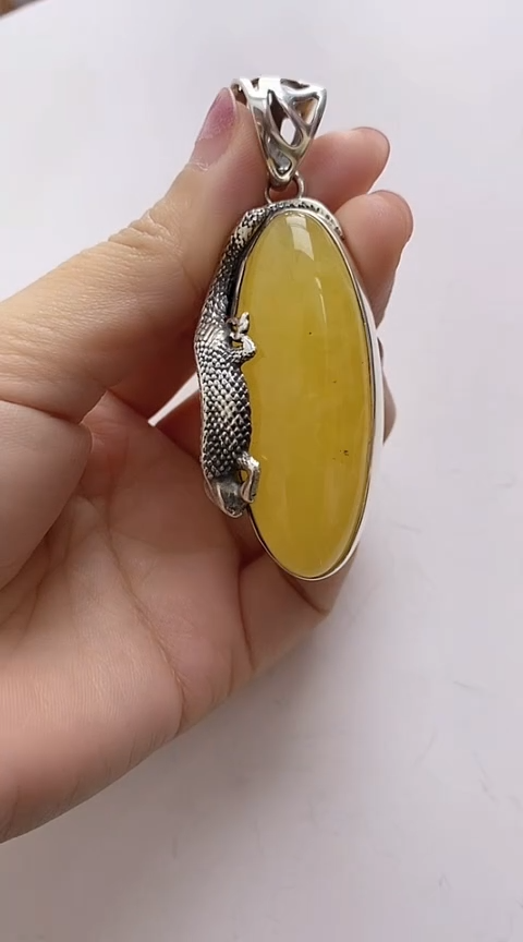 【闪购商品】琥珀裸石银S925镶嵌蜜蜡吊坠