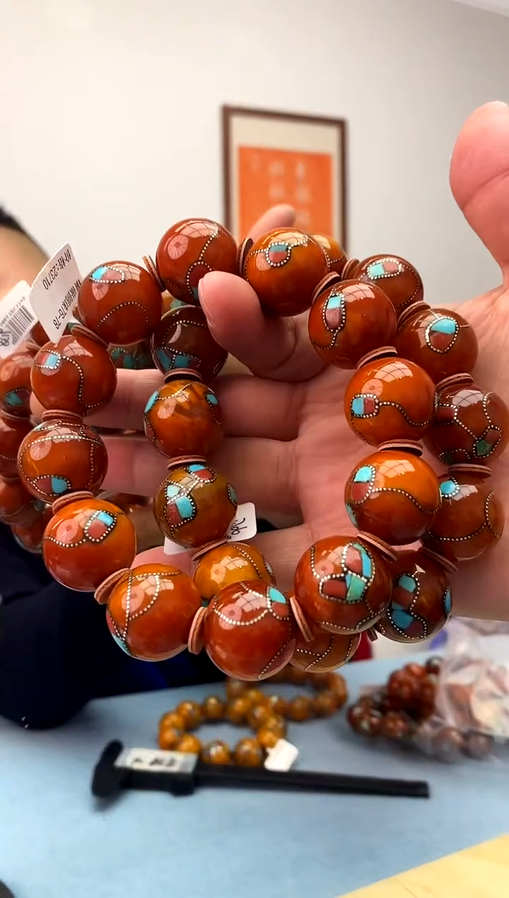 未镶嵌蜜蜡珠宝奇石假一罚十，多样性发一件076