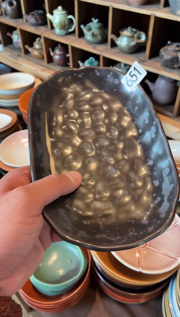 瓷片小*651黑色锤纹长条盘1个