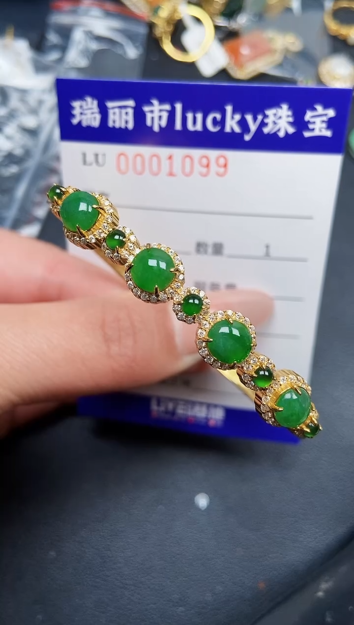 【闪购商品】翡翠颈饰银S925镶嵌1099