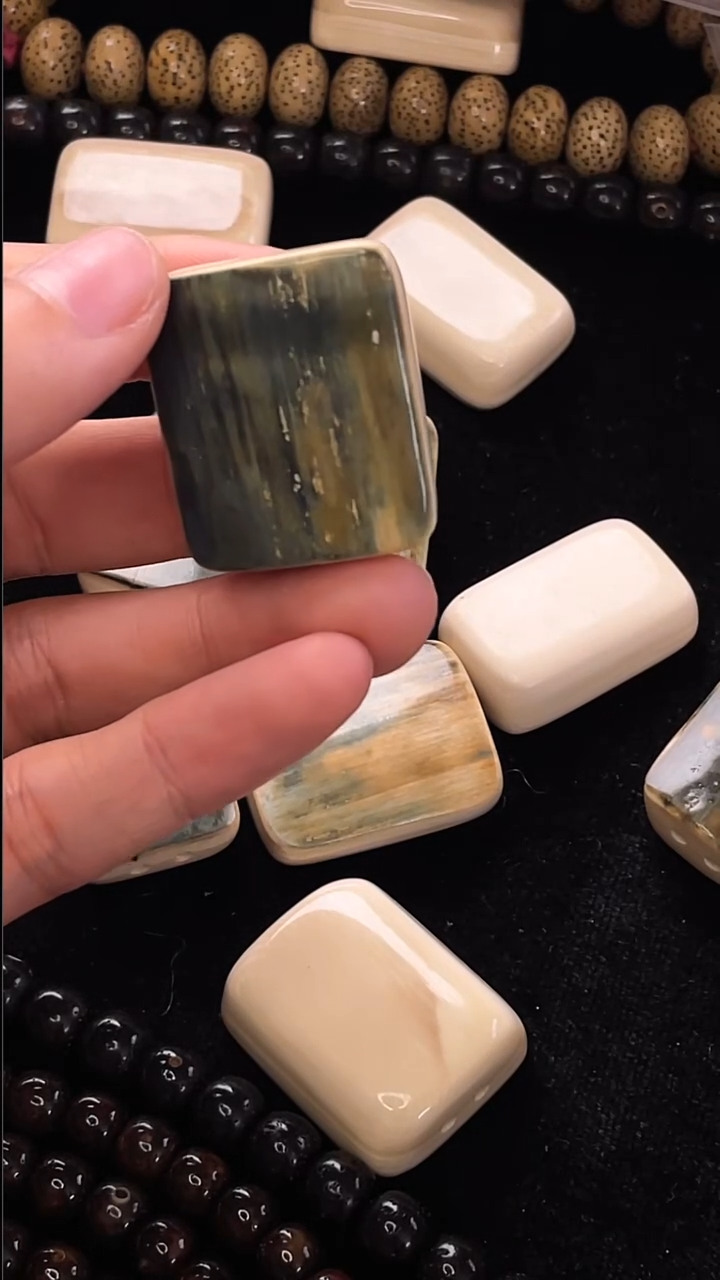 把件星月菩提学*MM带皮平安无事牌