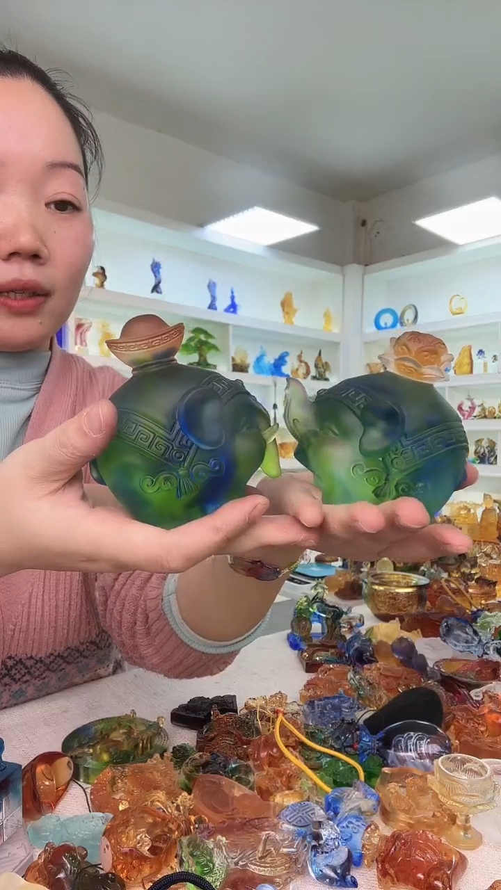 手工艺品琉璃大象