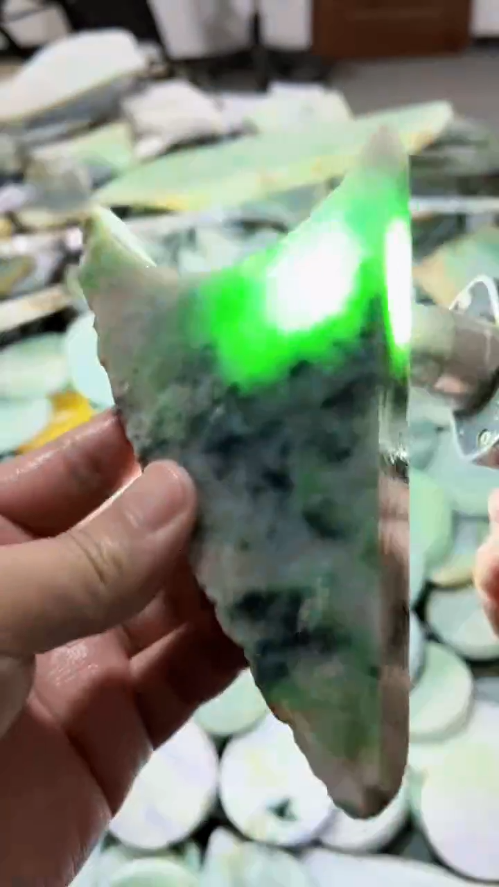 【闪购商品】翡翠挂件未镶嵌A货康壹116