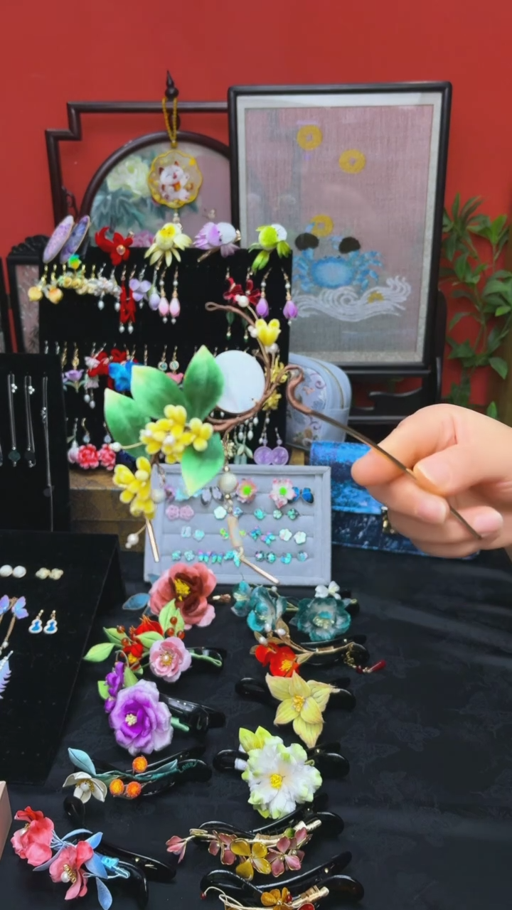 刺绣玲****宝非遗手工绒花饰品改懒人夹