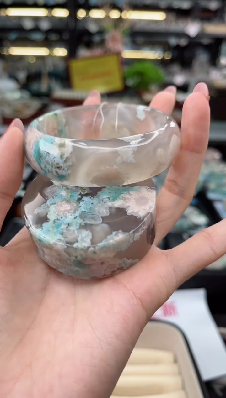 【闪购商品】石英质玉手镯未镶嵌56圈口（赠品镯心）S9413