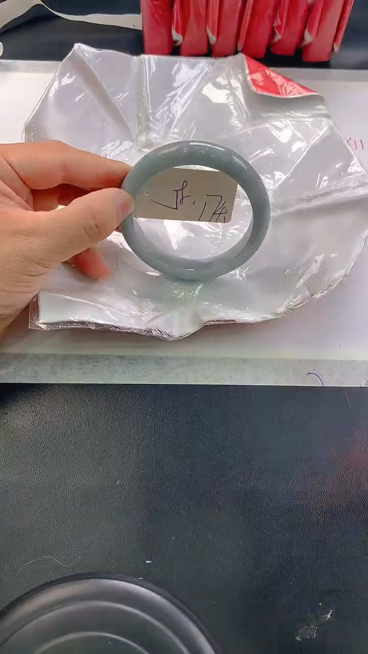 未镶嵌手镯翡翠174