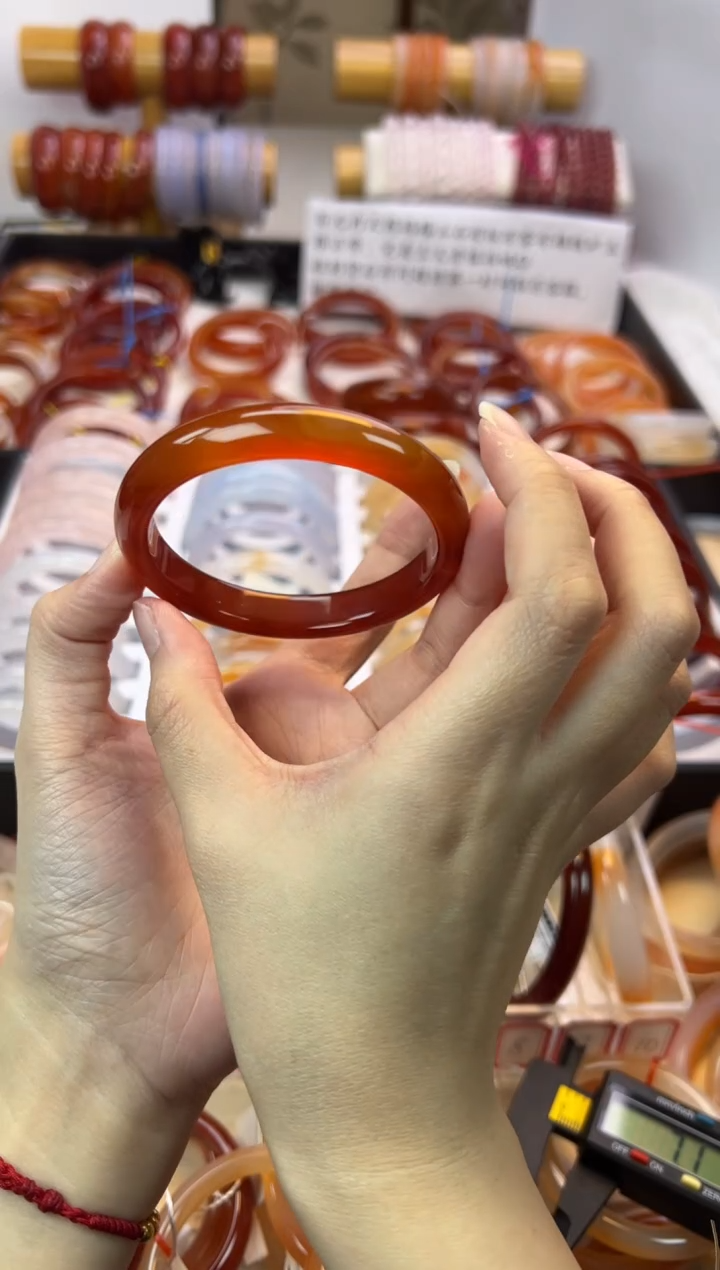 【闪购商品】玛瑙/玉髓手镯未镶嵌【默认微瑕】56+