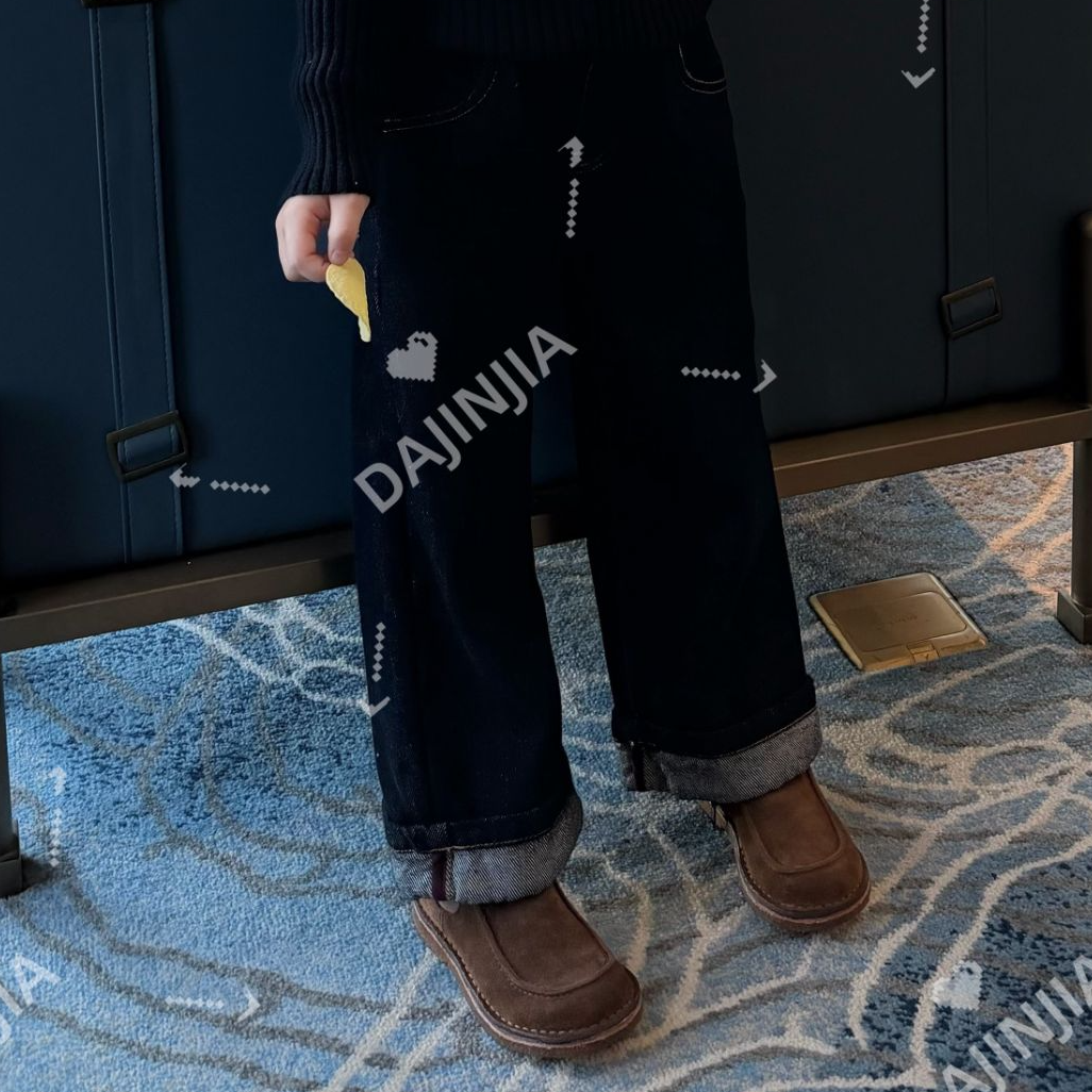 大金定制童装水洗原色软牛仔一体绒翻边加绒加厚软牛仔直筒牛仔裤