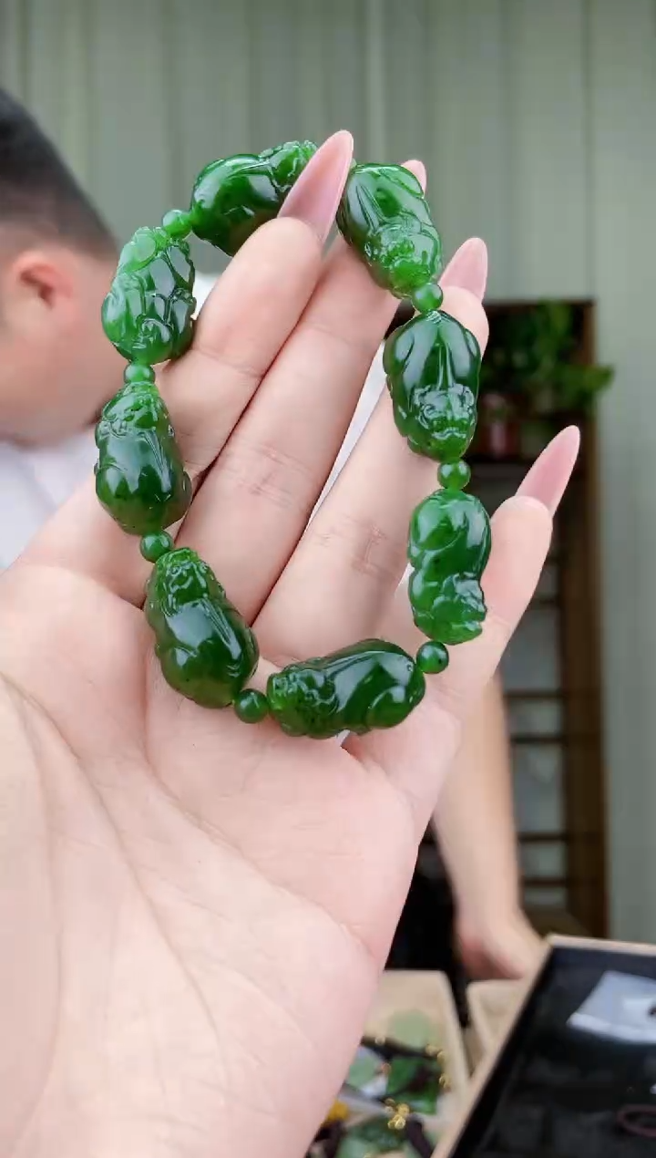 和田玉未镶嵌挂件拍一发一，多样性发货！