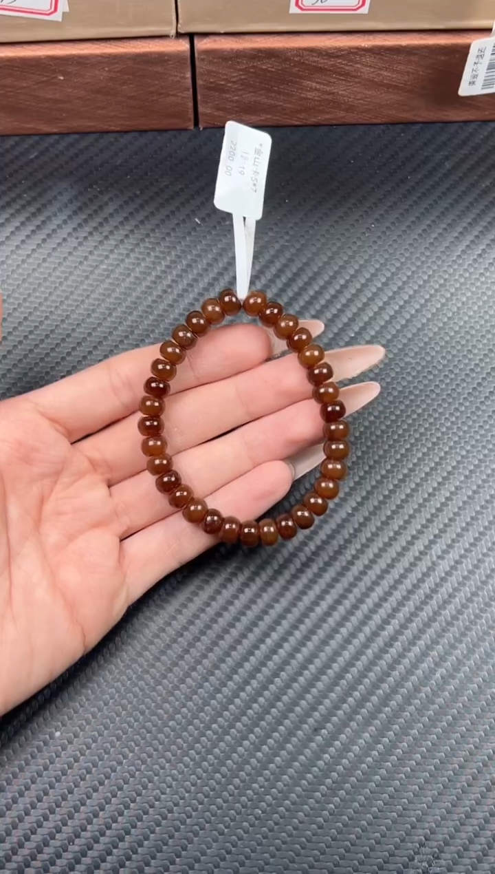 未镶嵌手串和田玉且末金山微色差卡7