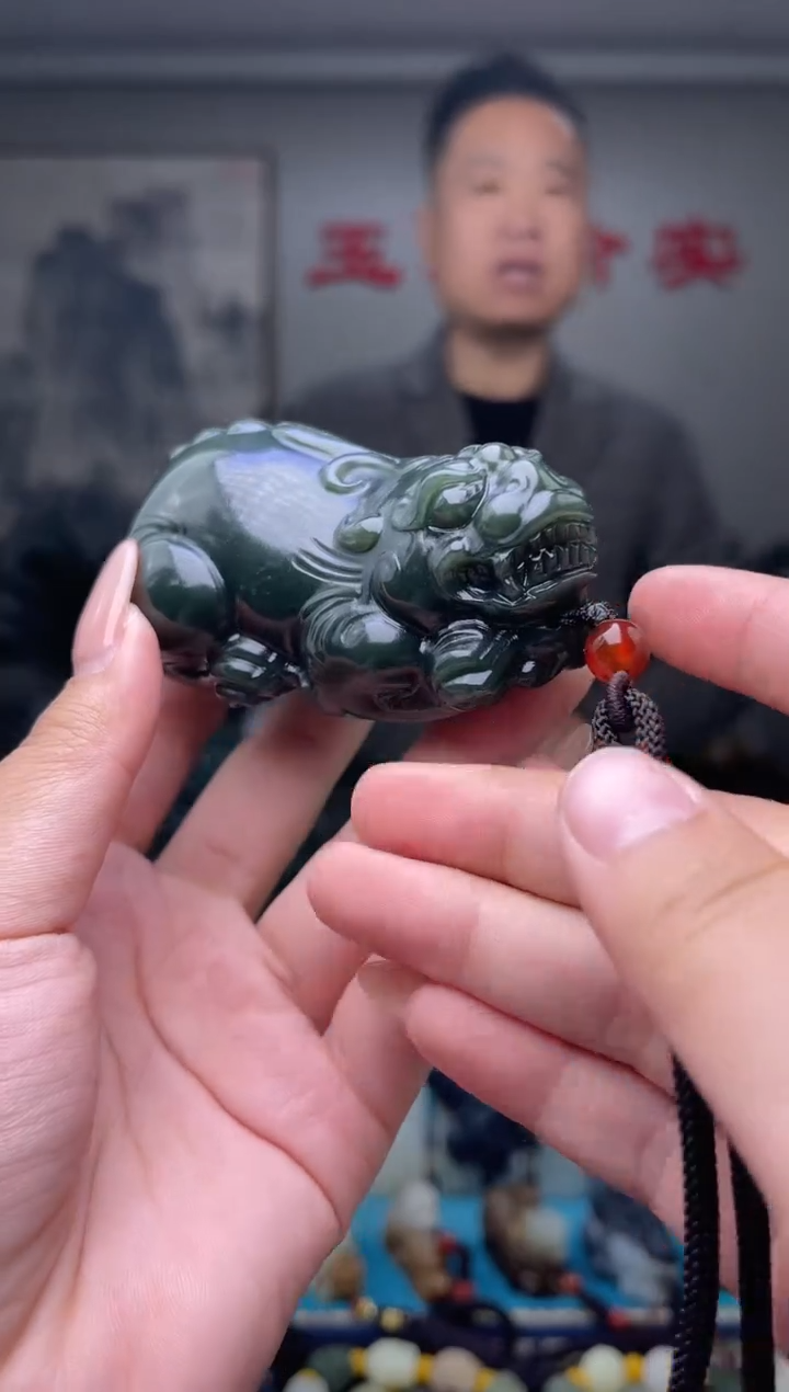 未镶嵌和田玉挂件1