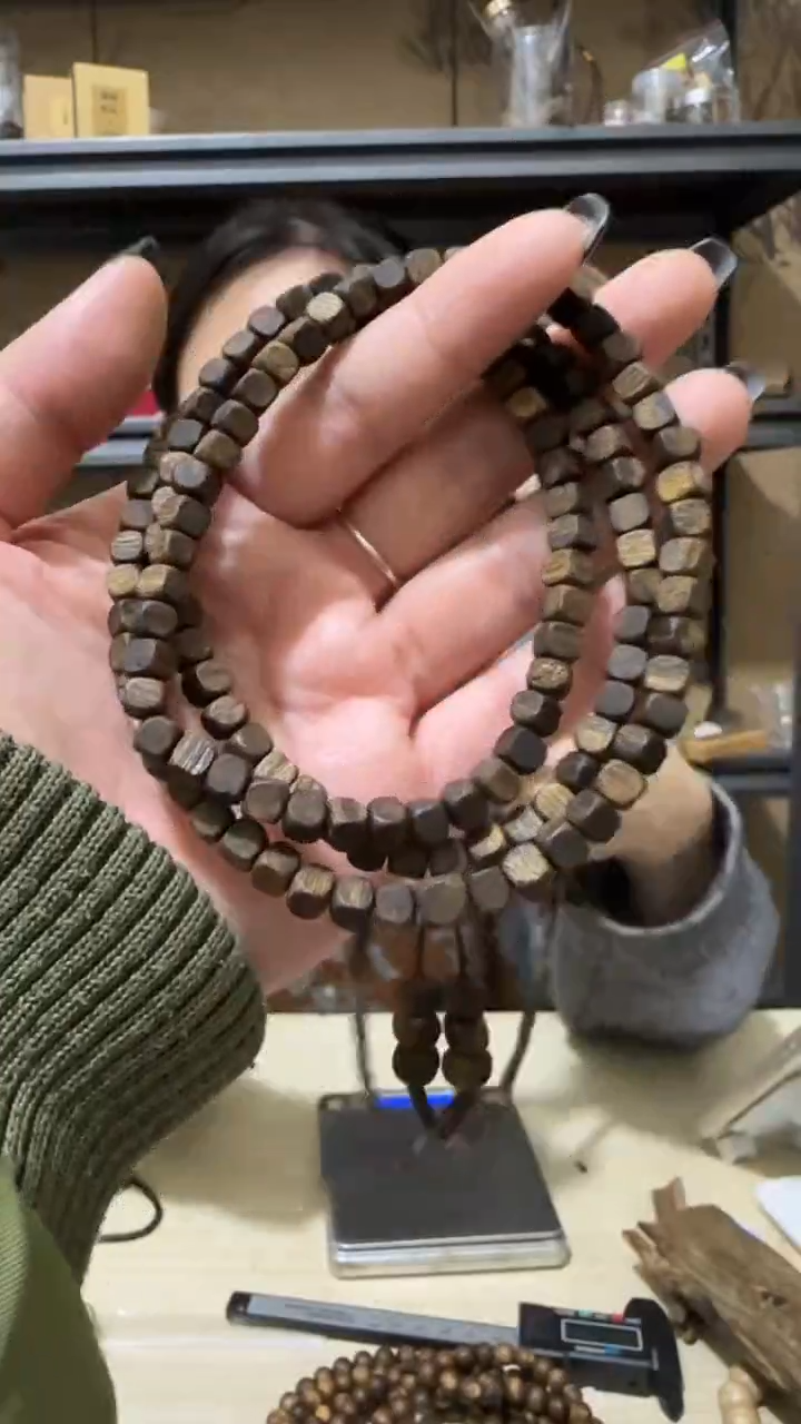 【闪购商品】沉香手串27号张勺子方糖多圈多样性一条