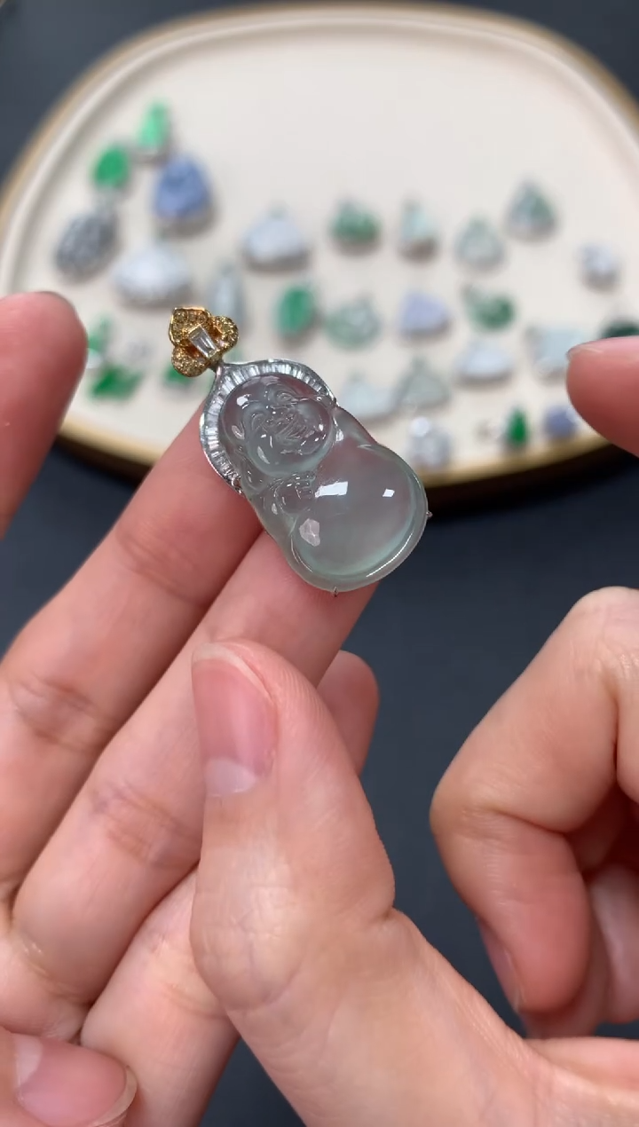 【闪购商品】翡翠吊坠(不含链)18K金镶嵌5800