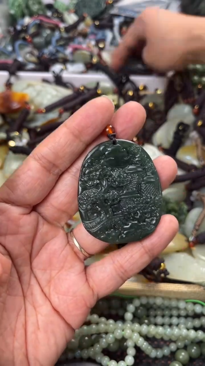 【闪购商品】和田玉颈饰未镶嵌多样性发货没有证书拍一发一有瑕