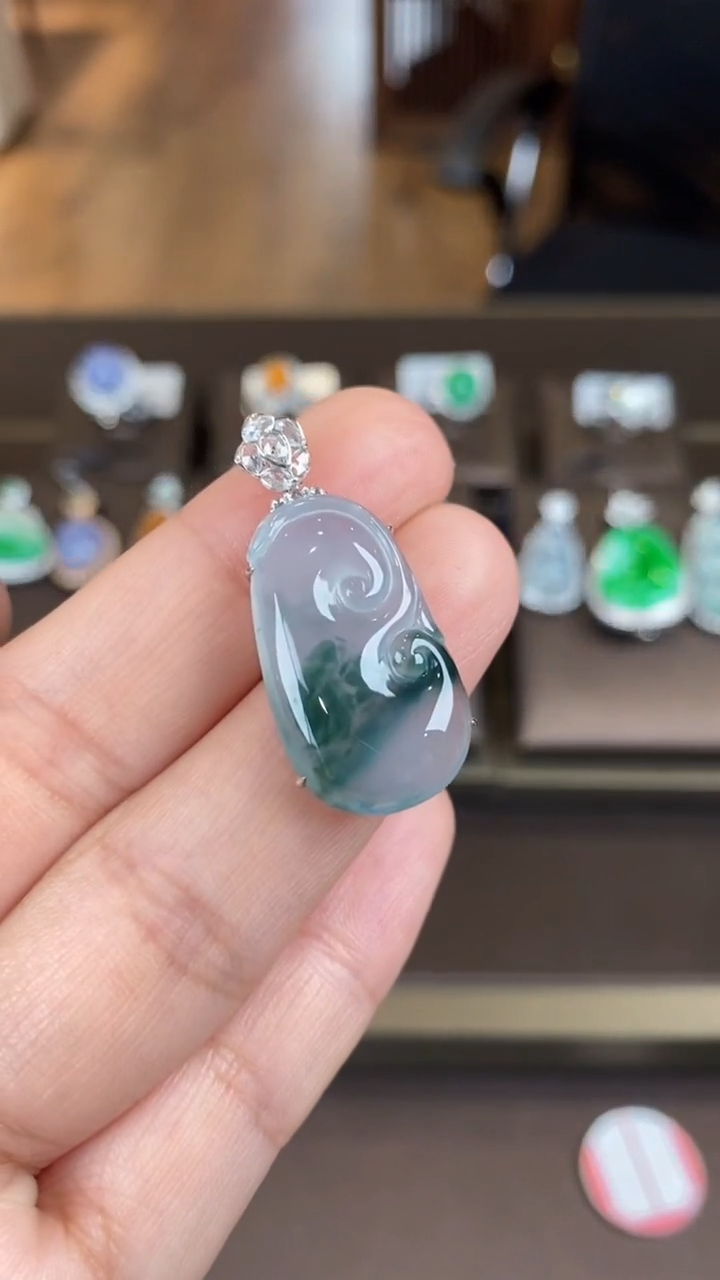 【闪购商品】翡翠吊坠(不含链)18K金镶嵌翡翠包镶如意