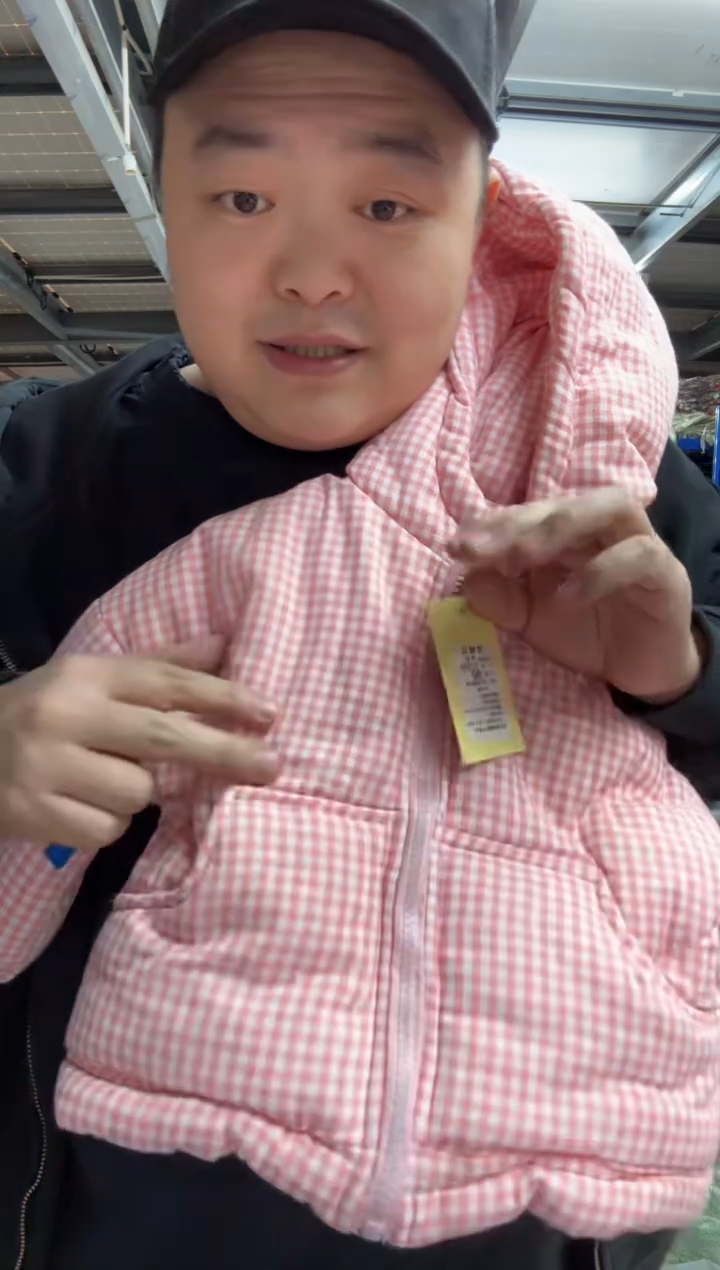 独****部女童外套107 90