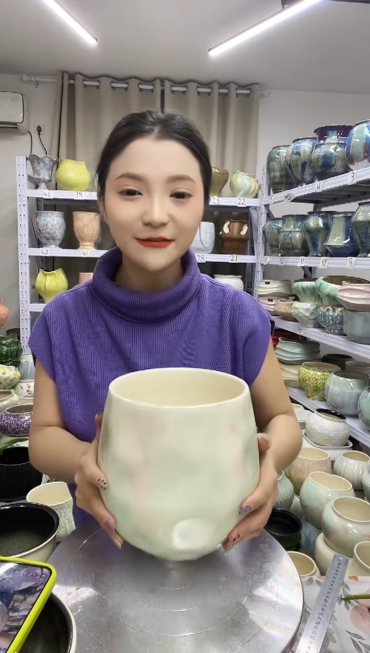 【12.4号】  花盆  高 ：19    口：15