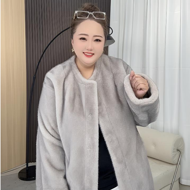 大码女装新款双色毛毛外套高端大气上档次，经典显瘦百搭