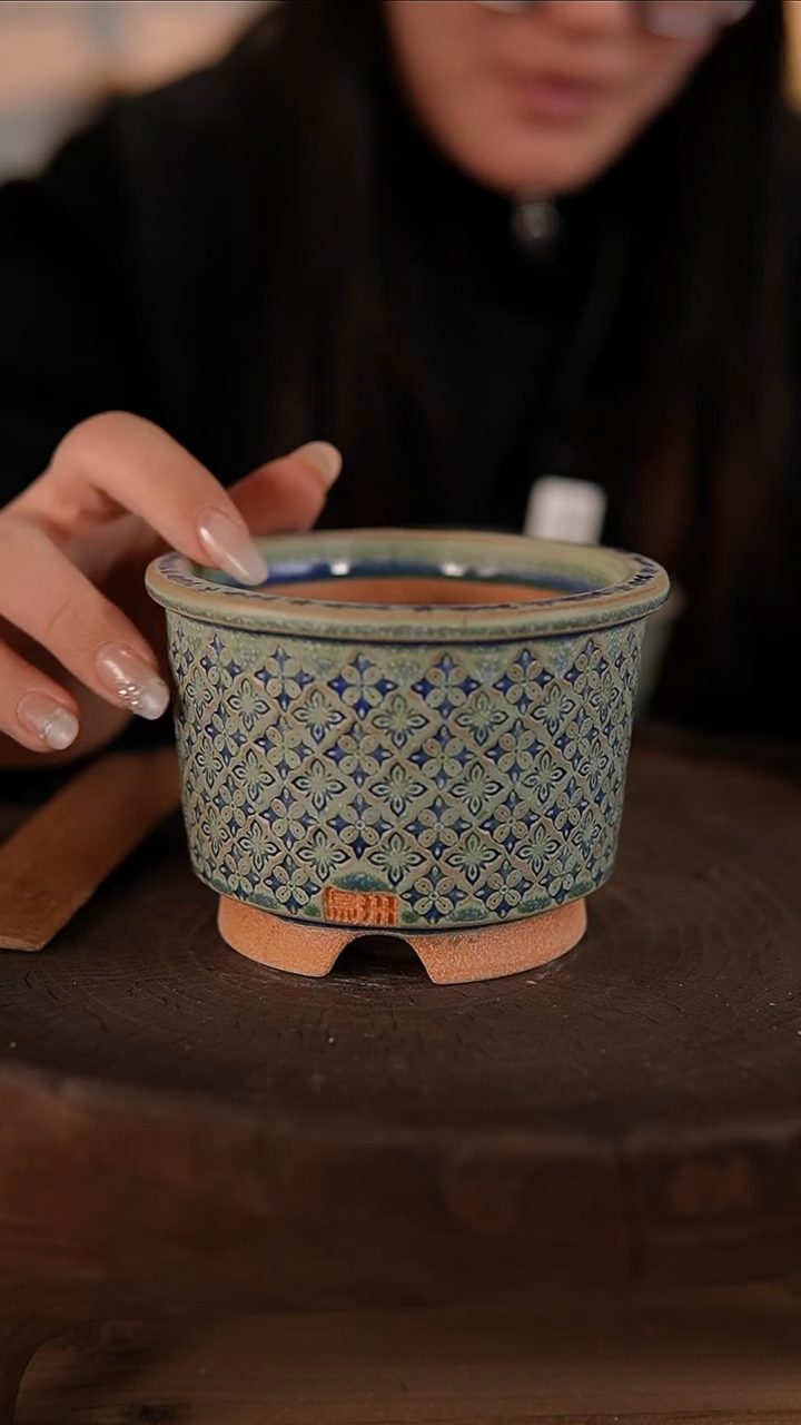 【闪购商品】红陶1-16-327默认微瑕口8.5