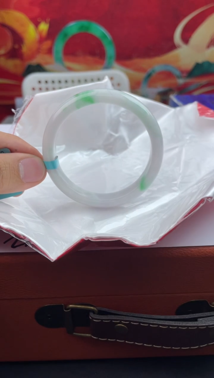【闪购商品】翡翠手镯未镶嵌13翡翠手镯