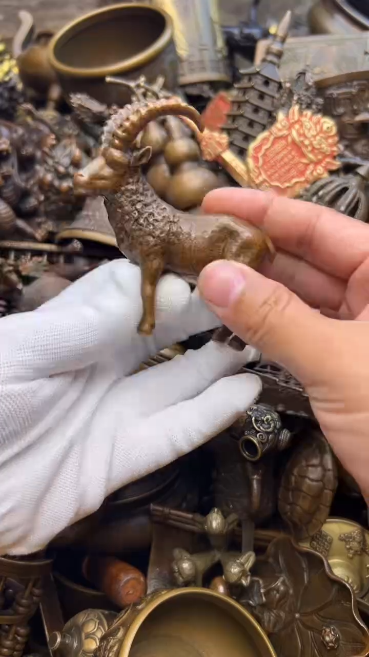 精美铜器，点击下单
