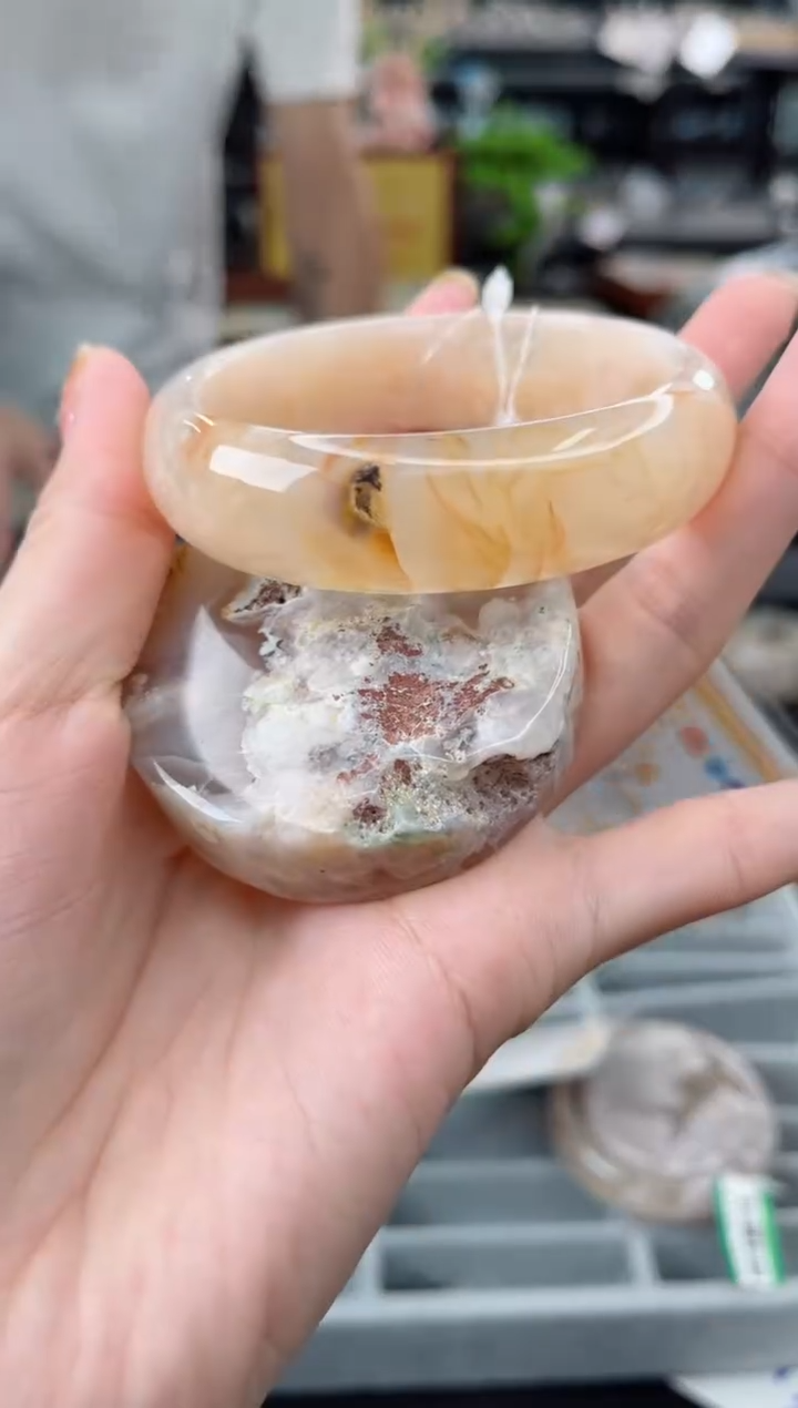 【闪购商品】石英质玉手镯未镶嵌56圈口（赠品镯心）1428372