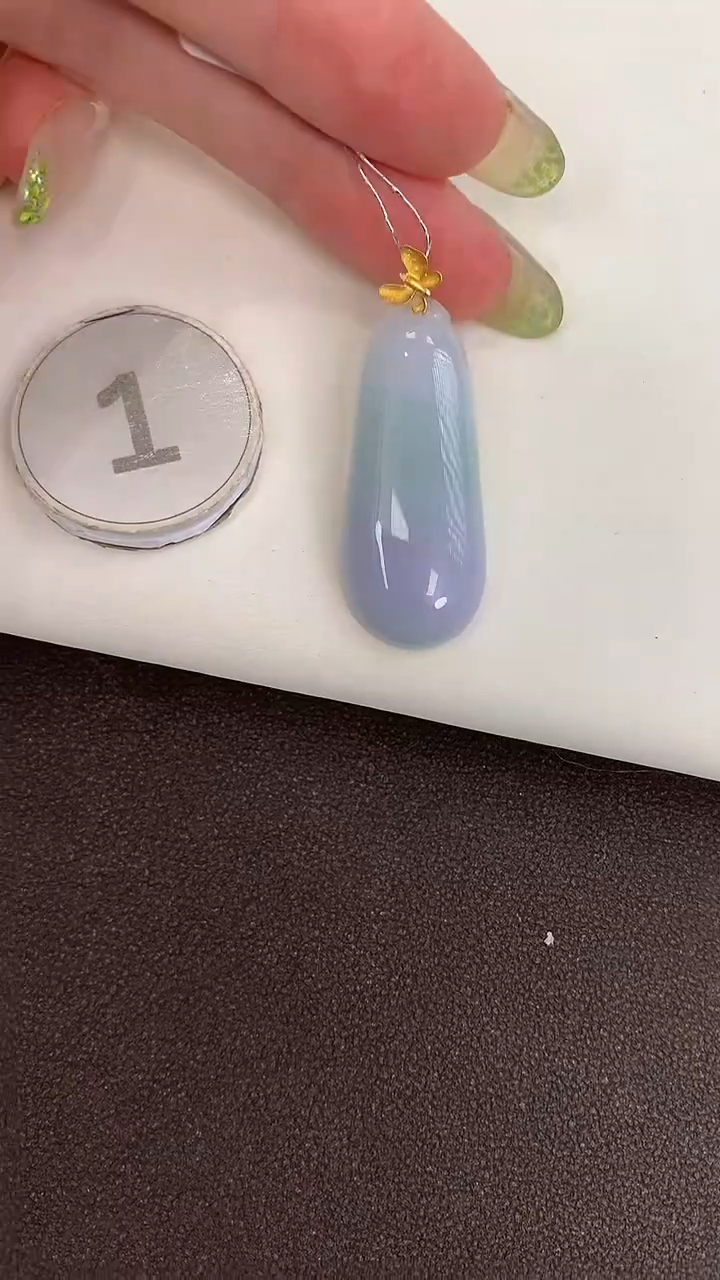 颈饰18K金镶嵌翡翠天然缅甸a货翡翠