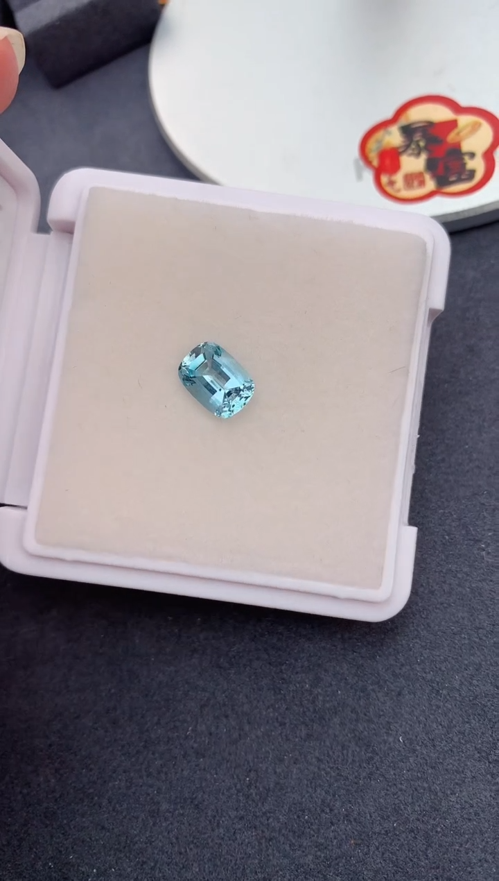 【闪购商品】海蓝宝石裸石未镶嵌2.3ct海蓝宝