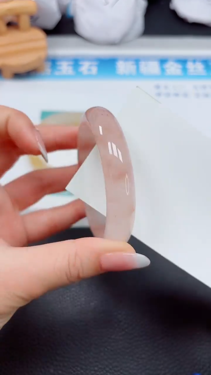 【闪购商品】石英质玉手镯未镶嵌200