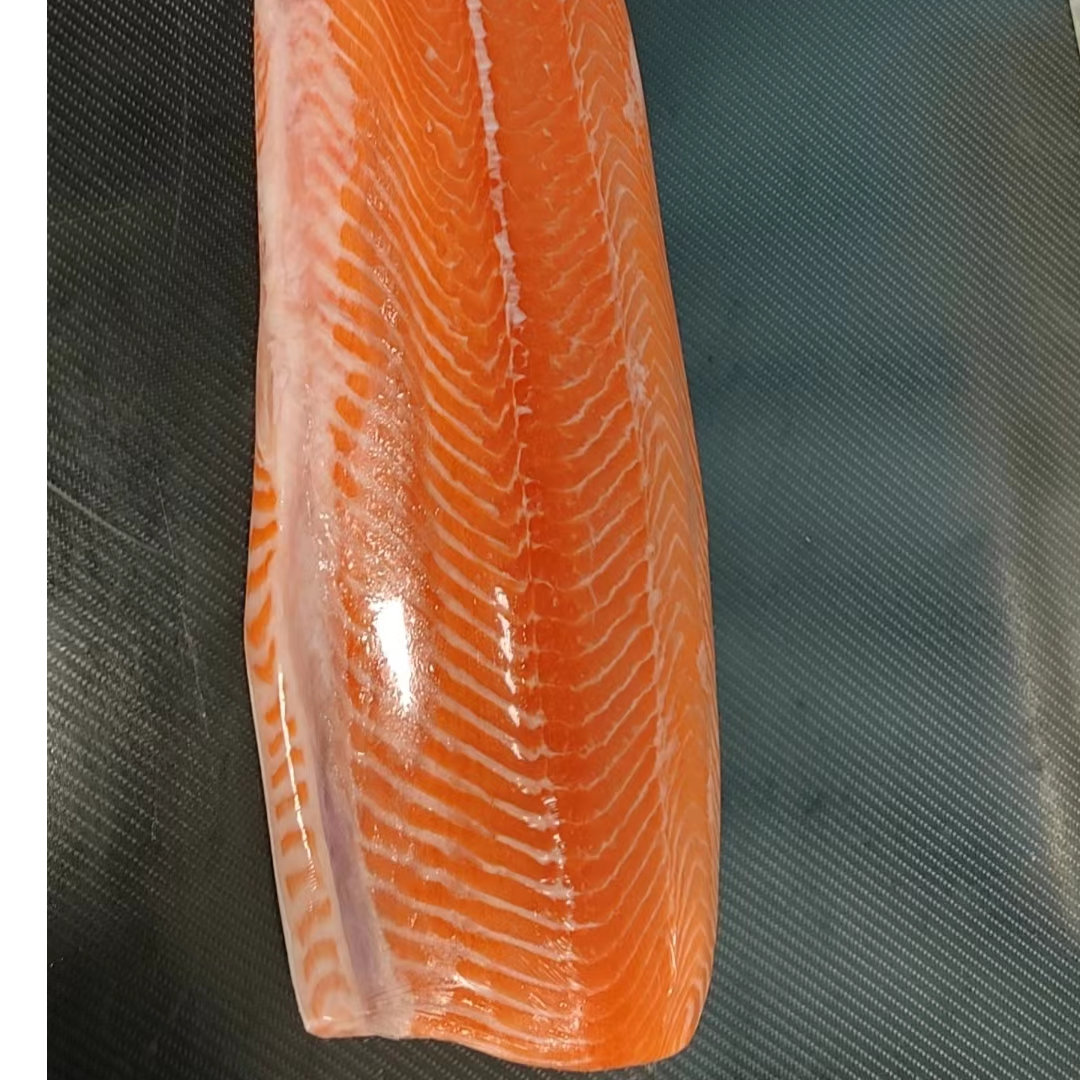 丹麦法罗皇冠三文鱼拼单半条现称现切