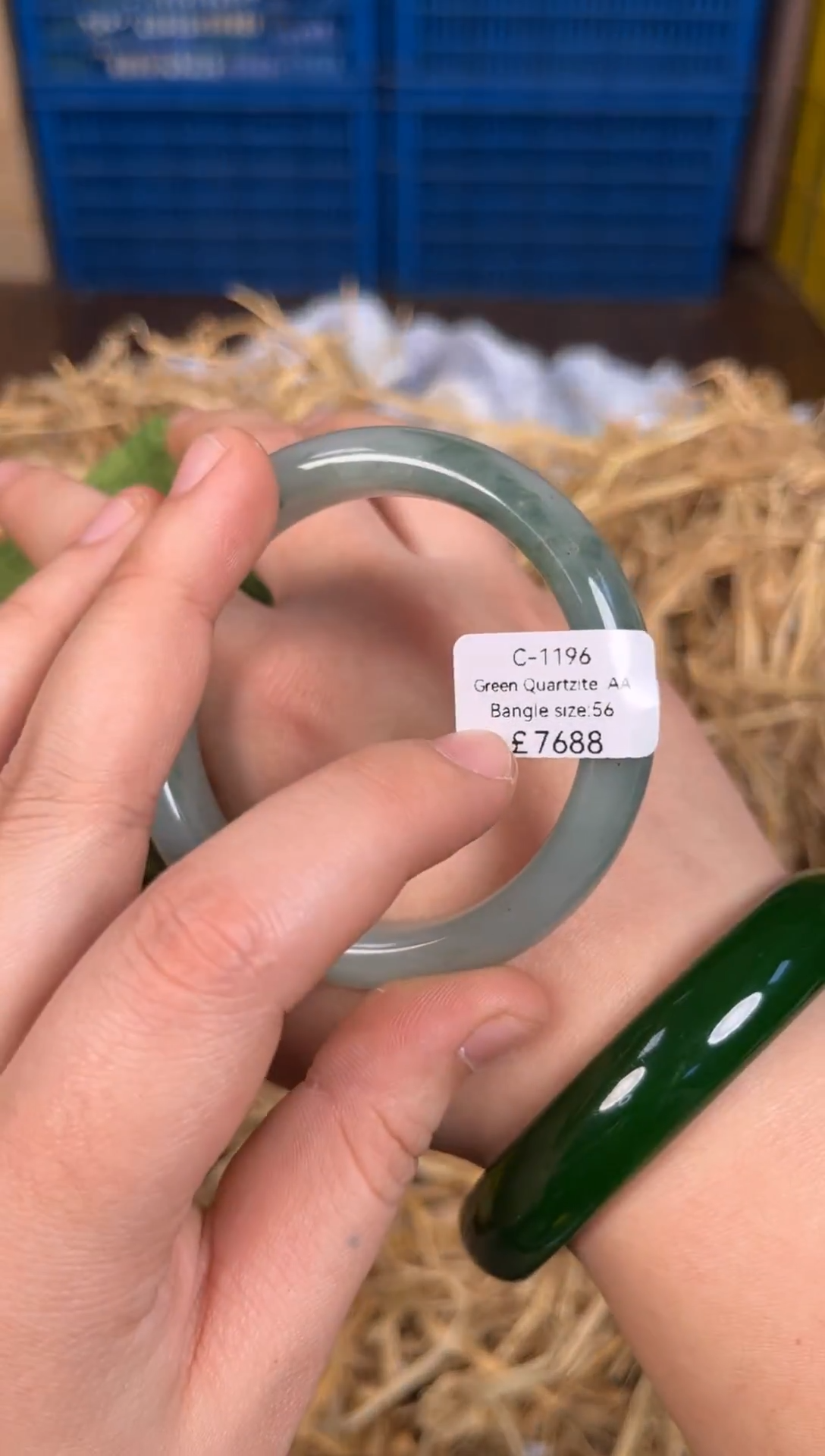 未镶嵌手镯石英质玉C1196