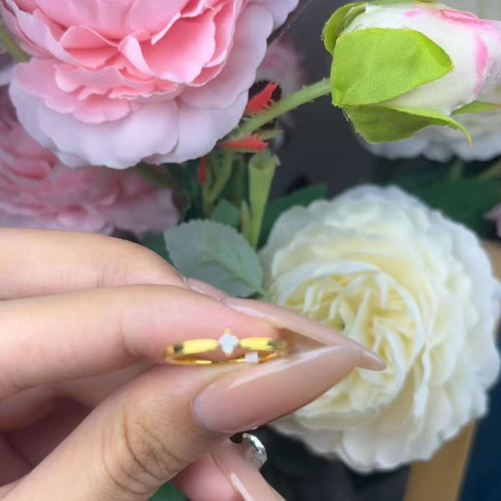 婷婷【足金999】公主方白戒指 6D工艺（款号82HHL259）