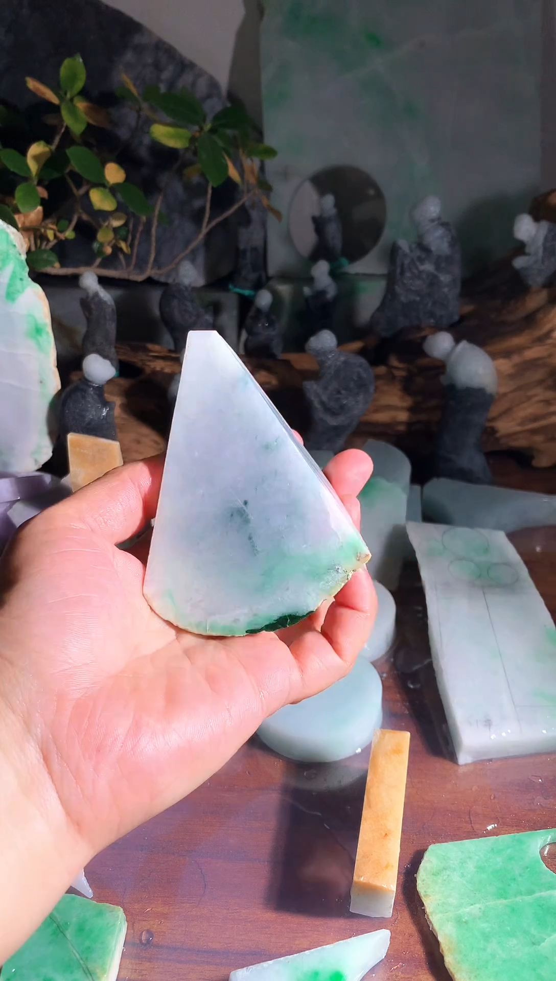 【闪购商品】翡翠吊坠(不含链)未镶嵌E92