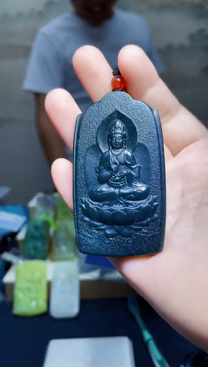 颈饰未镶嵌和田玉1