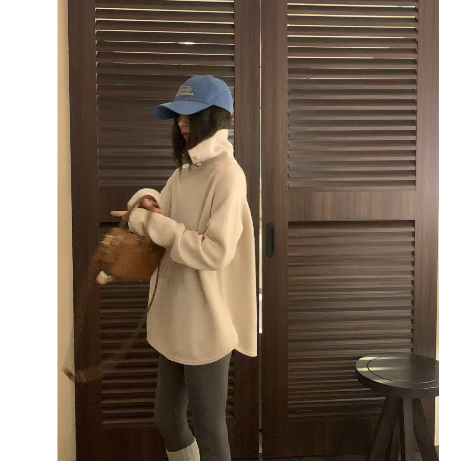 「慵懒纸片人」高品不规则高领针织宽松显瘦针织衫毛衣女