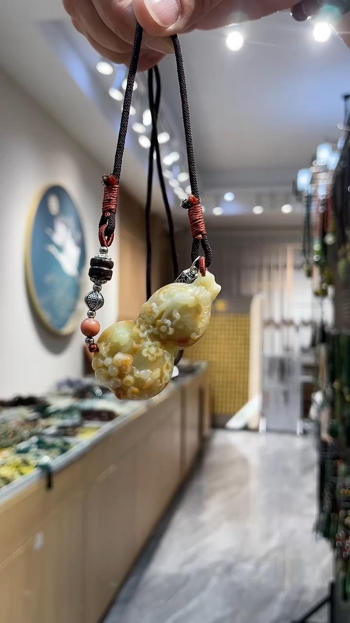 【闪购商品】岫玉颈饰未镶嵌吊坠