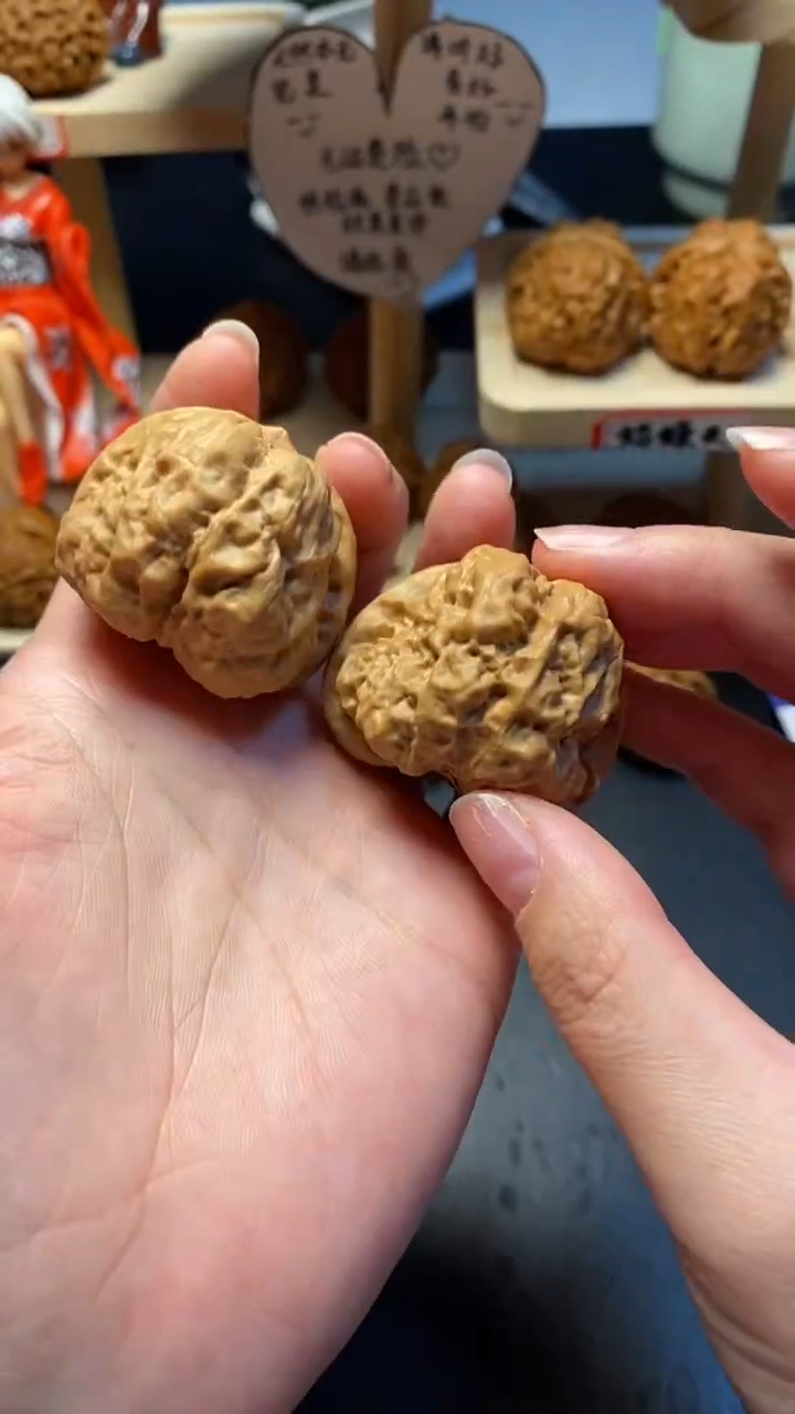 【闪购商品】文玩核桃把件12号蛤蟆头40尺