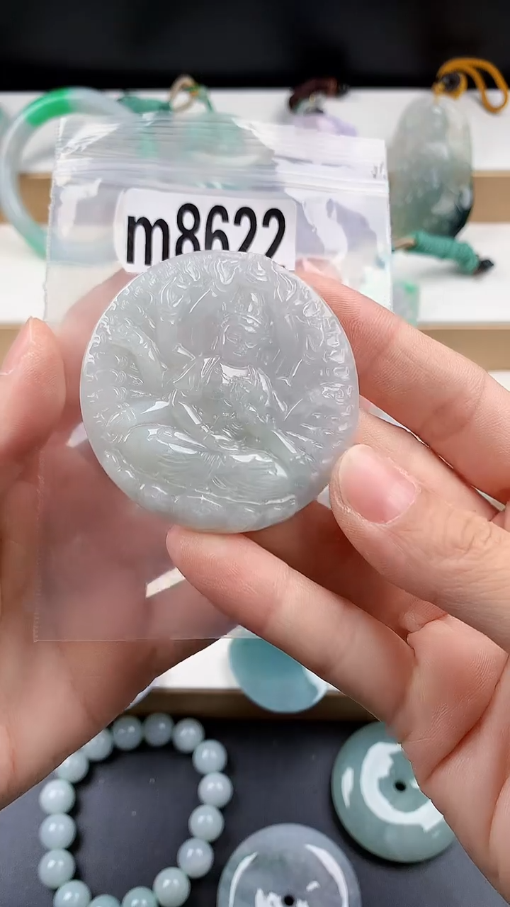 颈饰未镶嵌翡翠天然翡翠吊坠挂件