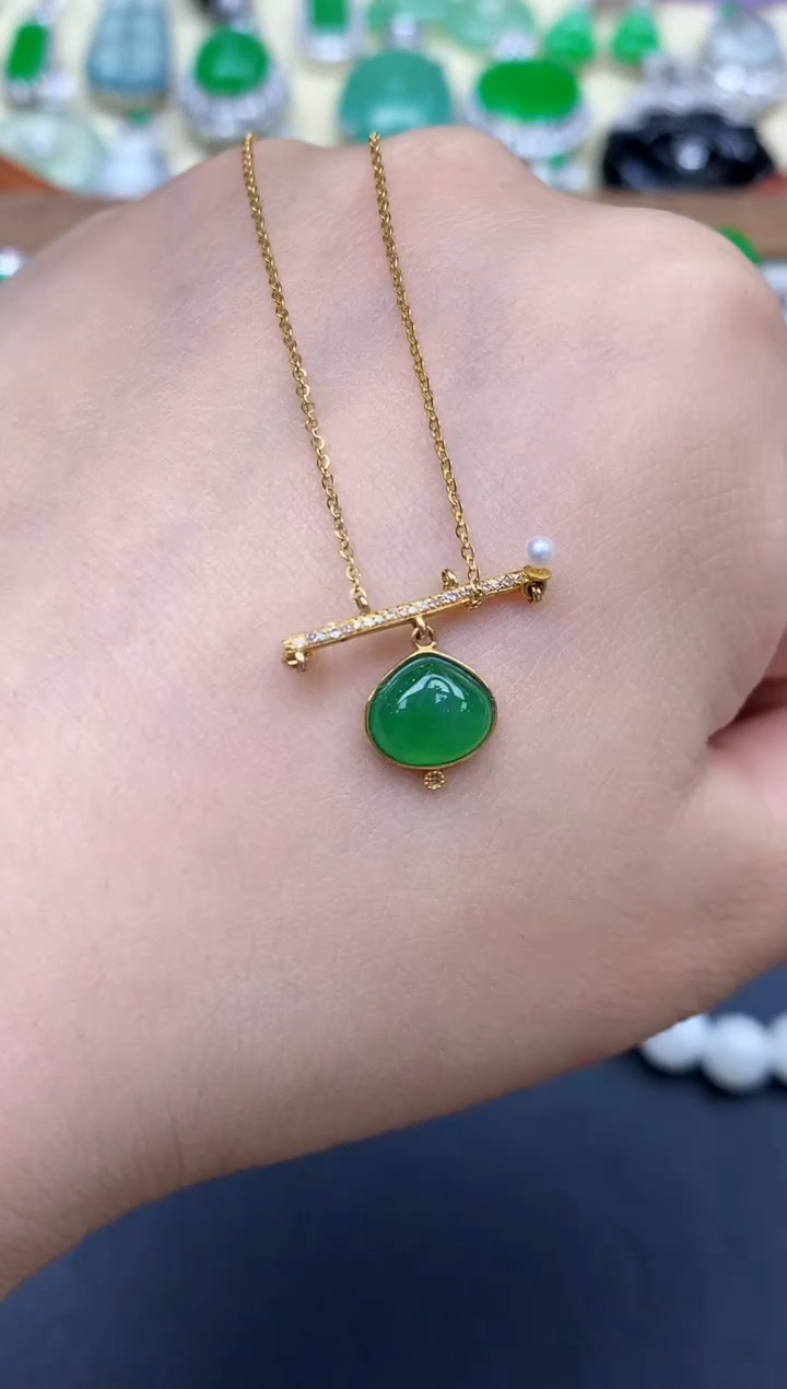 颈饰18K金镶嵌翡翠364-中国好珍宝