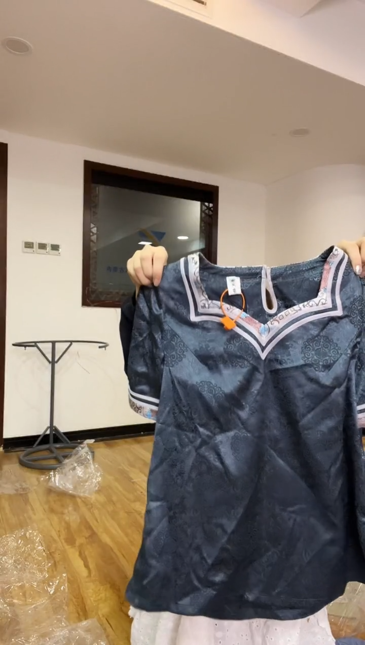 半袖  L 115斤以里